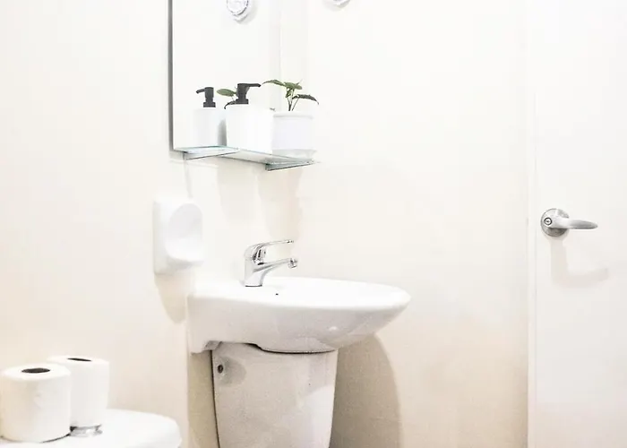 Near Mall&airport! * Manila